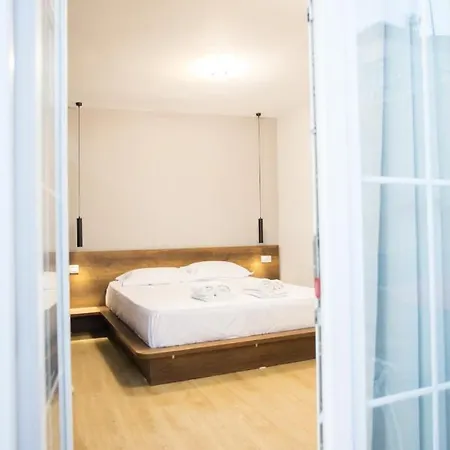 Blloku 4br Duplex W Bbq Terrace - Apartament
