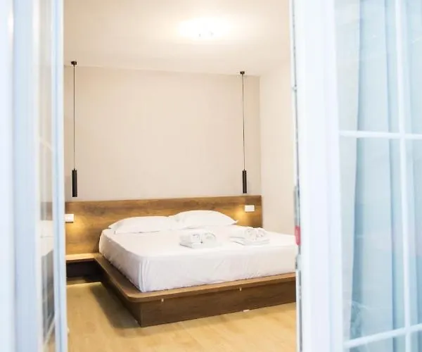 Blloku 4br Duplex W Bbq Terrace - アパート