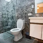 Apartment Blloku 4br Duplex W Bbq Terrace -