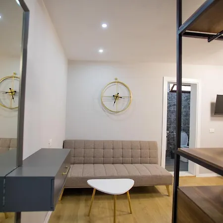 Blloku 4br Duplex W Bbq Terrace - דירה טיראנה