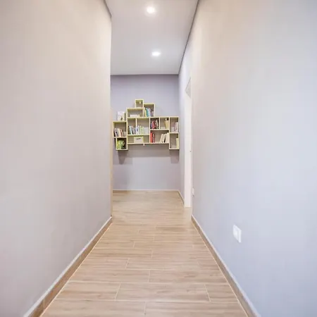 The Tophouse 4br & Bbq Veranda Apartment Tirana
