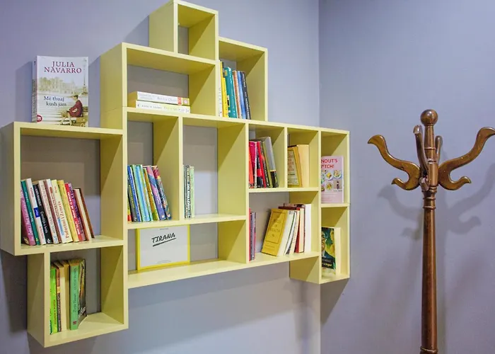 アパート 4br Penthouse & Bbq Terrace At Blloku *