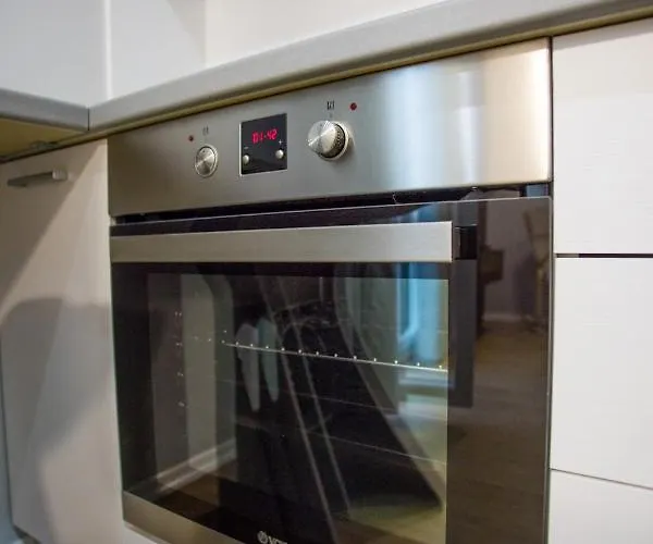 Blloku 4br Duplex W Bbq Terrace - Διαμέρισμα Τίρανα