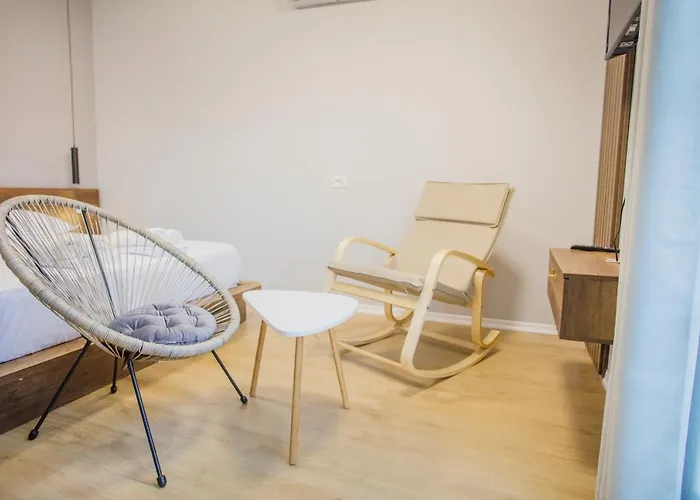 Blloku 4br Duplex W Bbq Terrace - Διαμέρισμα Τίρανα