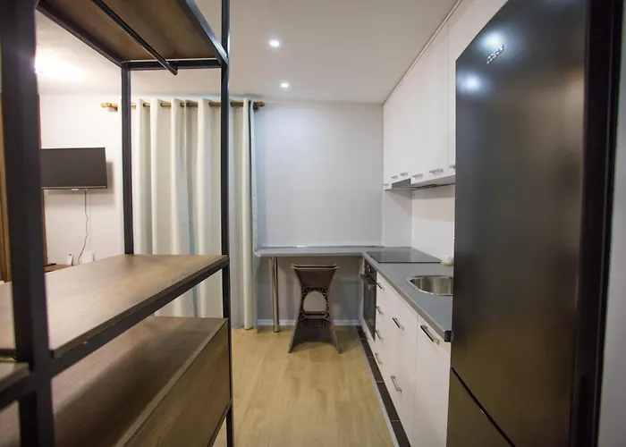 Blloku 4br Duplex W Bbq Terrace - Διαμέρισμα Τίρανα