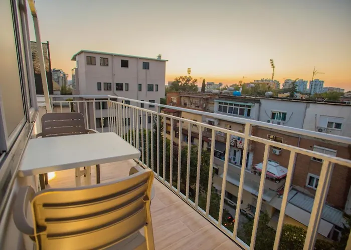 Διαμέρισμα Blloku 4br Duplex W Bbq Terrace -