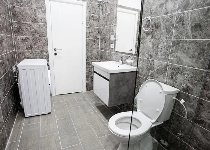 Blloku 4br Duplex W Bbq Terrace - Διαμέρισμα Τίρανα