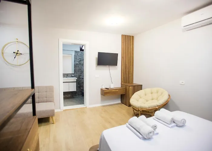 Blloku 4br Duplex W Bbq Terrace - Τίρανα