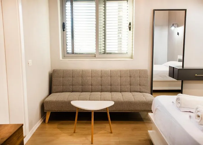 Blloku 4br Duplex W Bbq Terrace - Διαμέρισμα Τίρανα