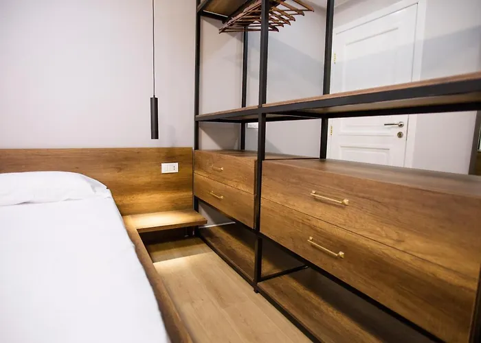 アパート 4br Penthouse & Bbq Terrace At Blloku *